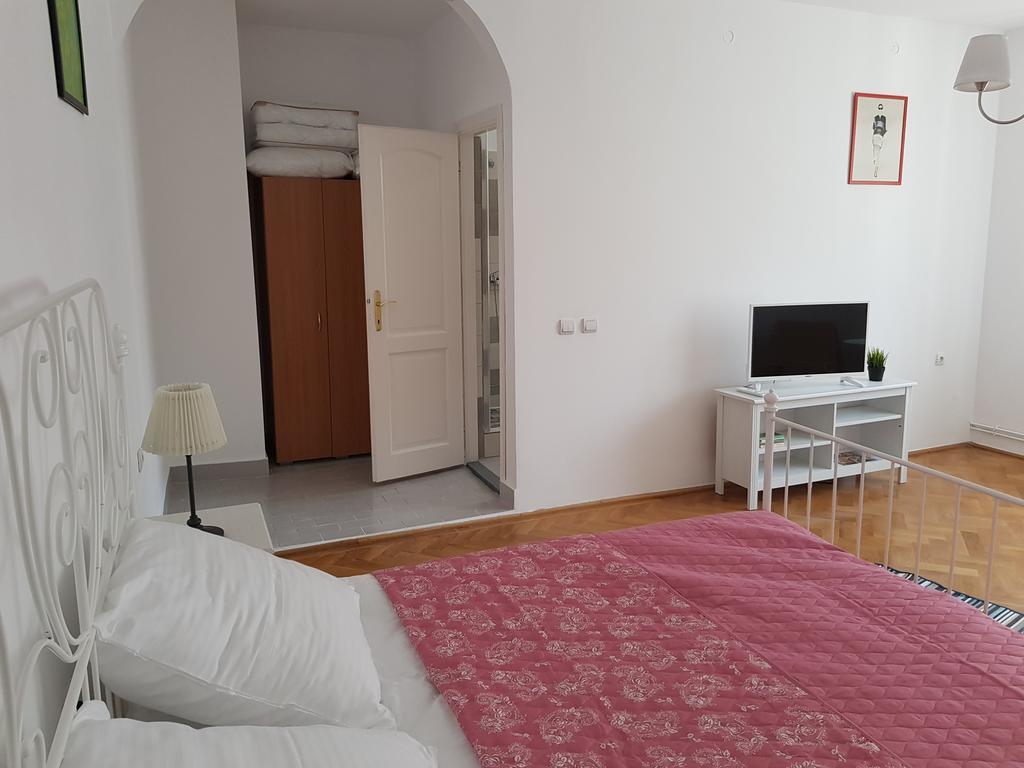 Luk Old Town Apartment Sibiu Exterior photo